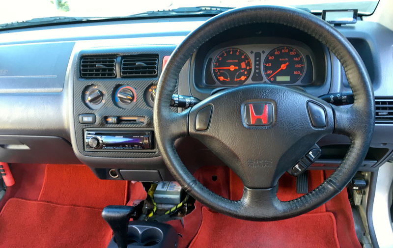Illustration for article titled TEASER - CTR Carpet and 2001 Cluster INSTALLED